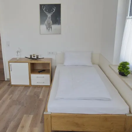 מלון Boardinghouse Jungwirth-wohnzeit